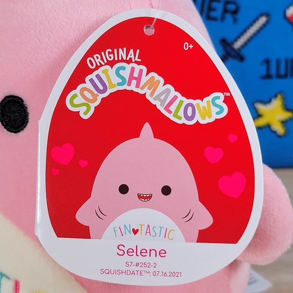 Squishmallow Selene the Shark 7" UltraSoft Valentine's Day Toy Plush NWT - Picture 5 of 6